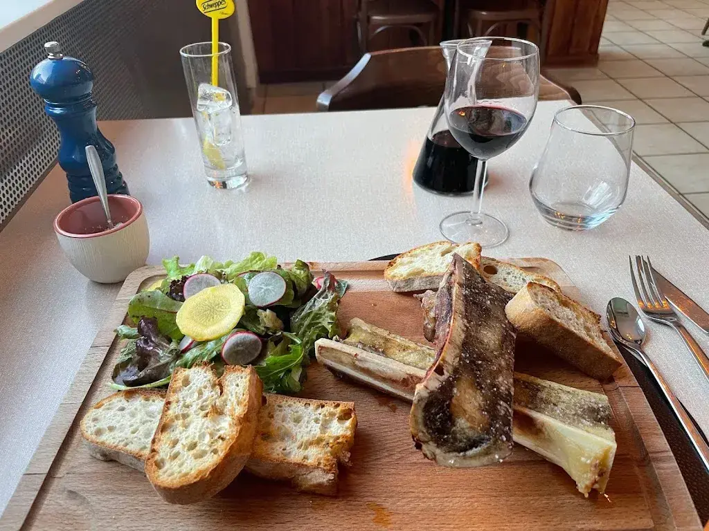 Jeremy Streuli_Restaurant Centro Asturiano_Renens_review