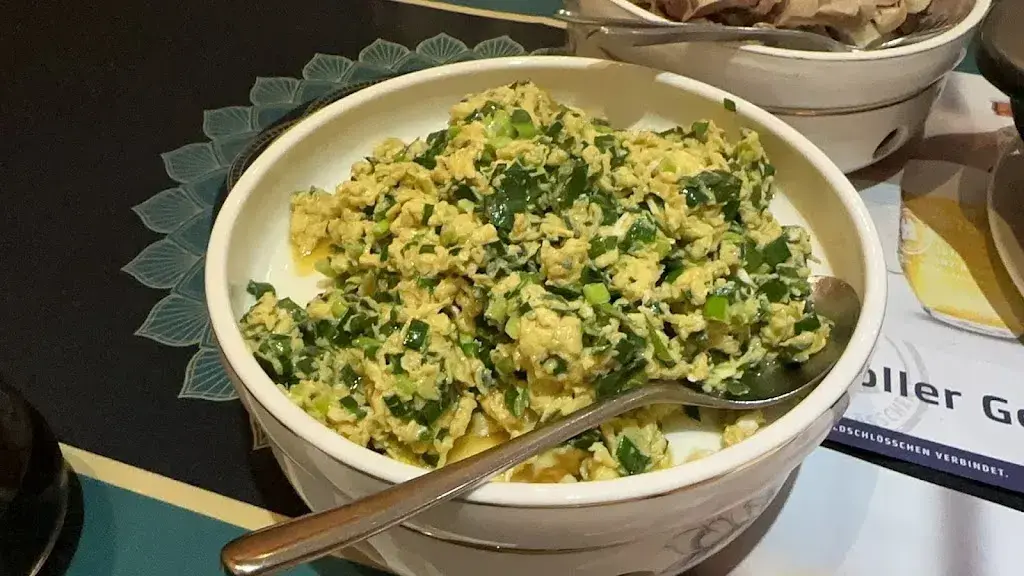 Hover Zhang_La Belle Saison_Chavannes-près-Renens_review