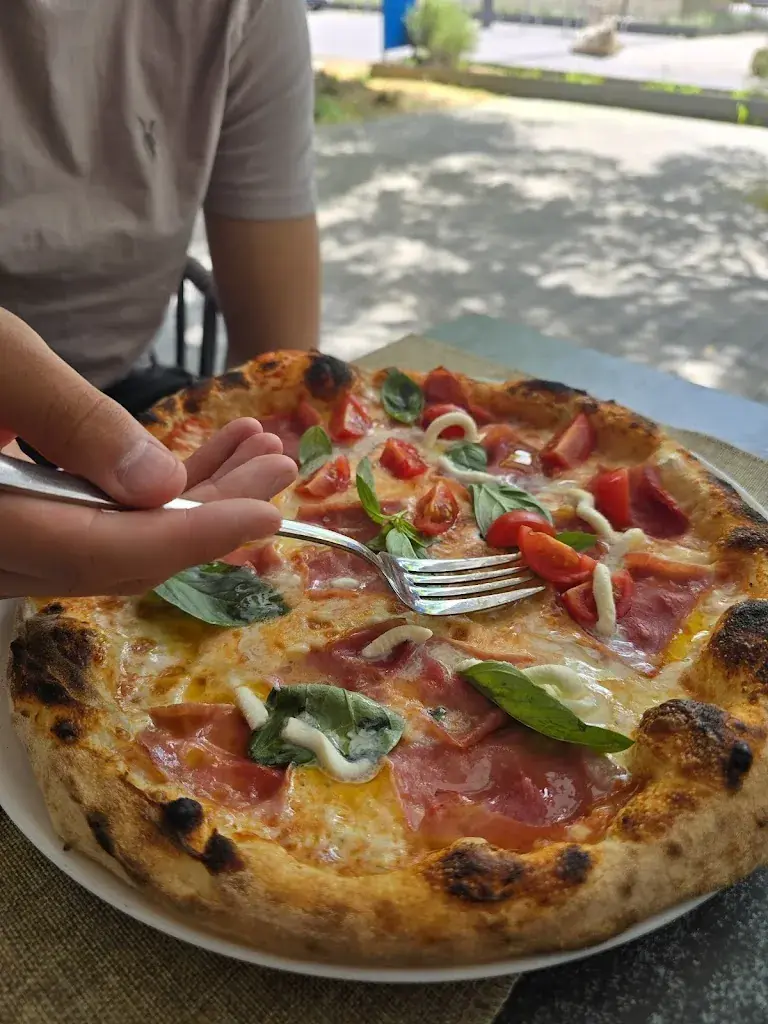 Adina Radu_Luna d'Oro - Restaurant Bar italien_Chavannes-près-Renens_review