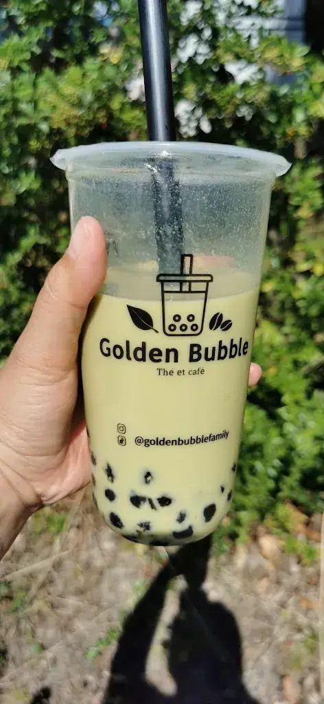 Nipawan Barilier_Golden bubble_Chavannes-près-Renens_Bewertung