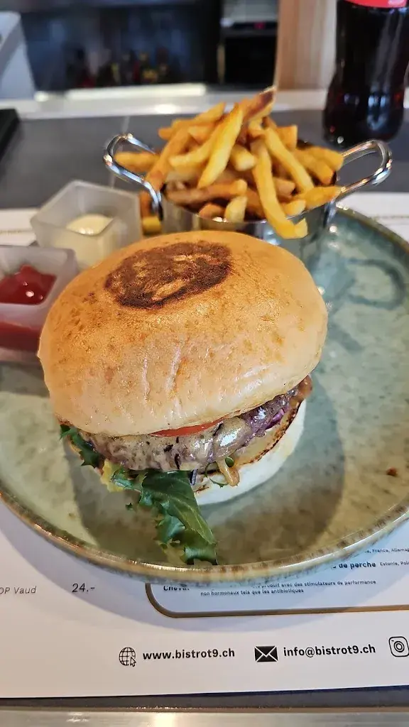 charlene alfonso_Bistrot 9_Ecublens_review