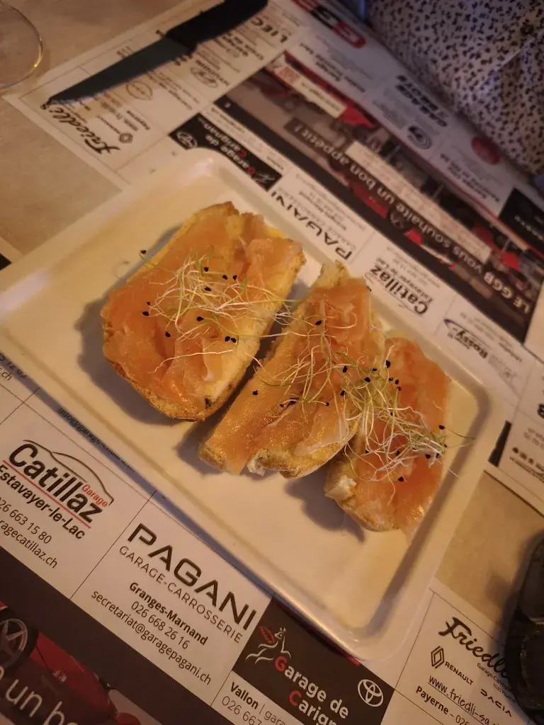 Christel Imbastaro_Café du Poids_Lucens_review