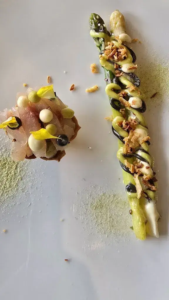 Caroline Béhier_Hôtellerie de Châtonneyre_Corseaux_review