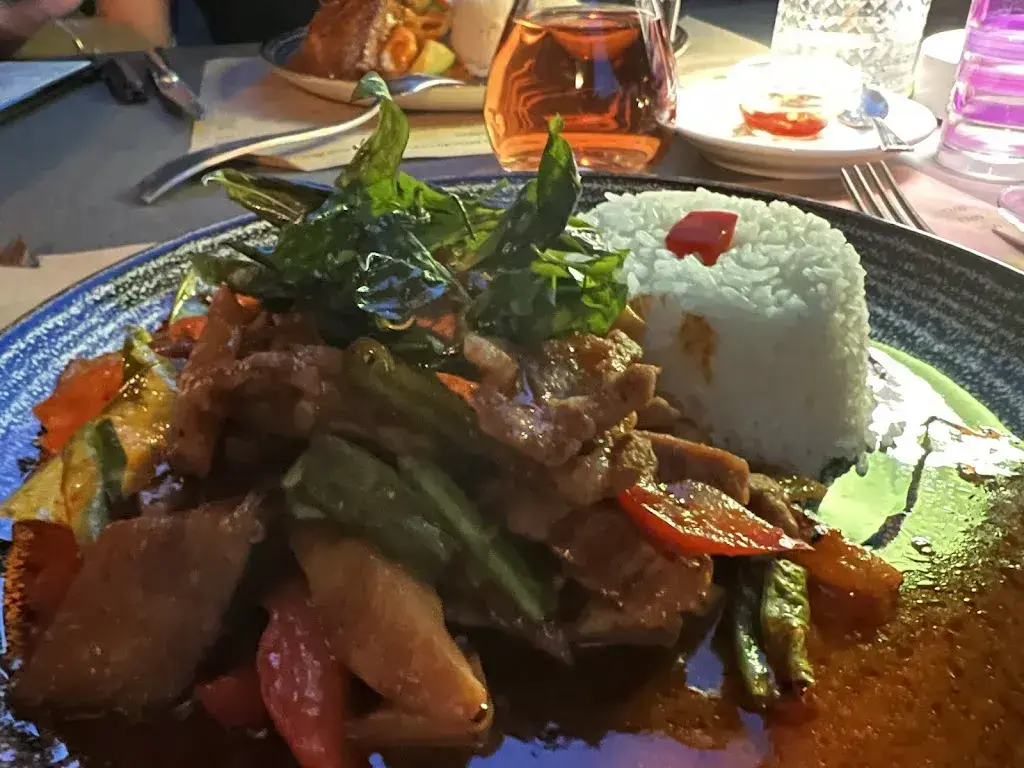 Anil de Mello_Le Fromatzet_Begnins_review