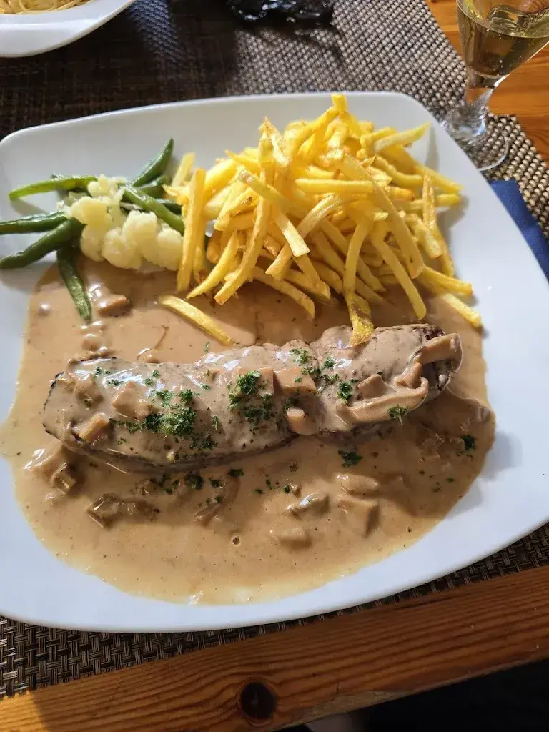 Choum64_Restaurant Tivoli Charles-Emile Ramel_Arzier-Le Muids_review