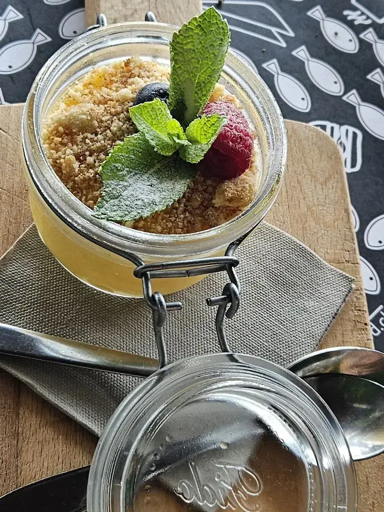 Charles N_Restaurant La Nautique_Nyon_review