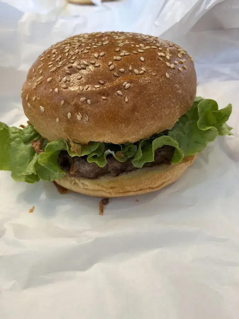 Trevor Burgan_Rando Burger Restaurant_Saint-Cergue_review