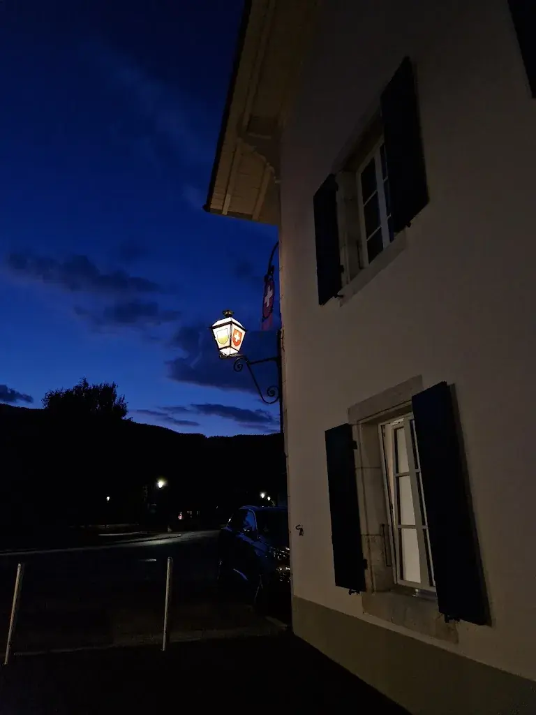 Tiberiu Hrihorciuc_Auberge de la Croix-Blanche_Gingins_reseña