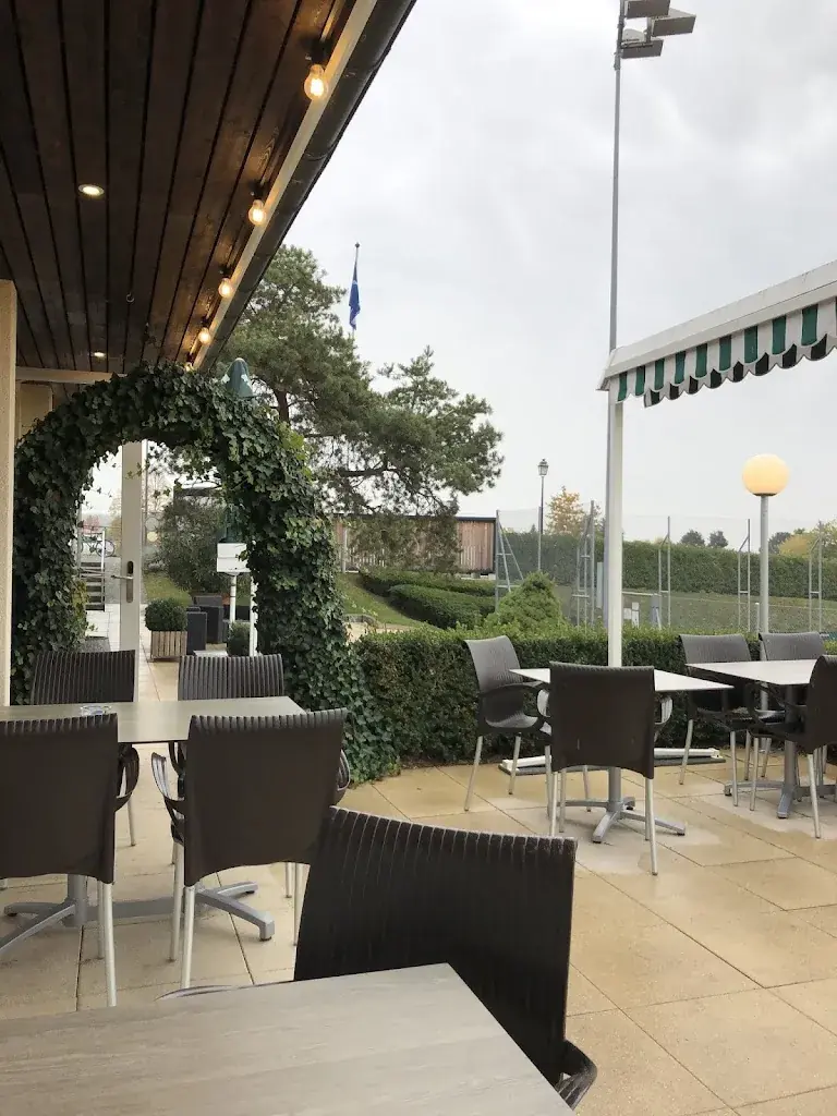 John Godden_Restaurant du Centre Sportif de Founex_Founex_review