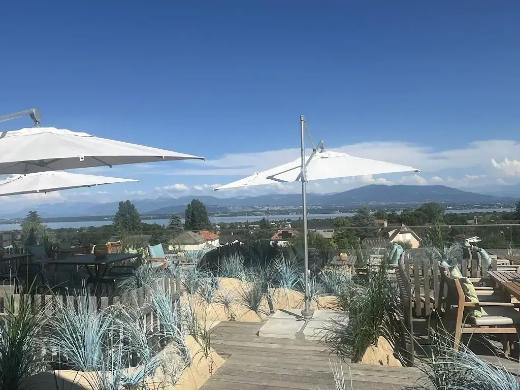 Centre esthétique RM_HVGGE Place | Restaurant, Events & Rooftop Founex_Founex_review