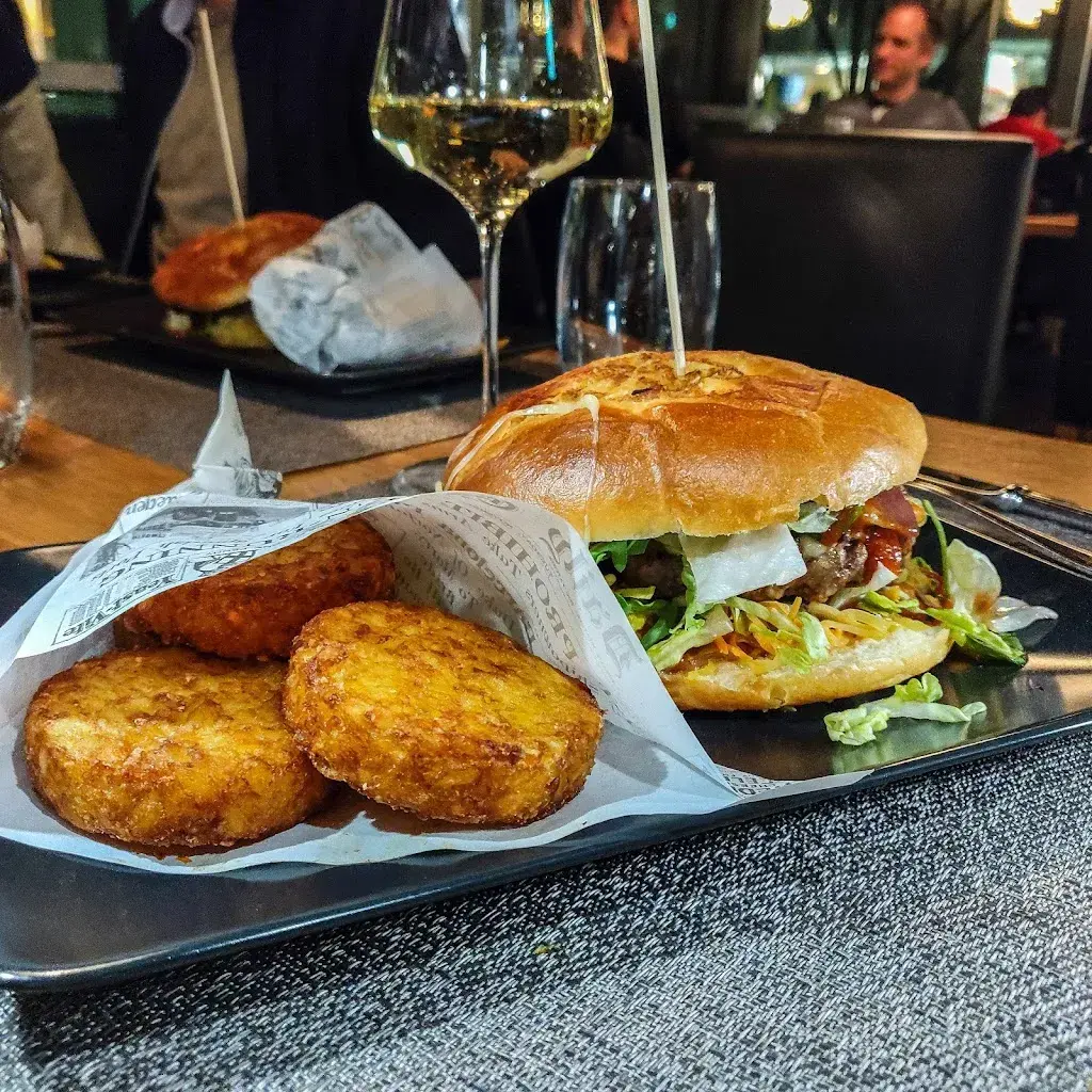 Joel Messerli (jmesserli)_Restaurant Zone 3_Lyssach_review