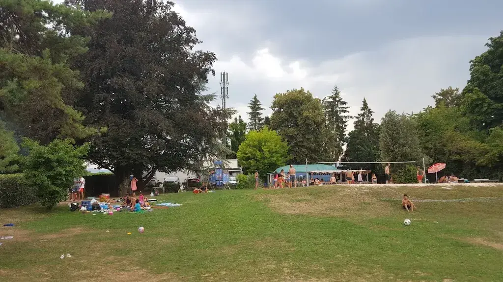 Pierre Christophe Di Mayo_Buvette des Rocailles_Coppet_review