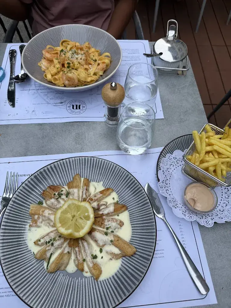 Paola Tavares_La Muraille_Nyon_review