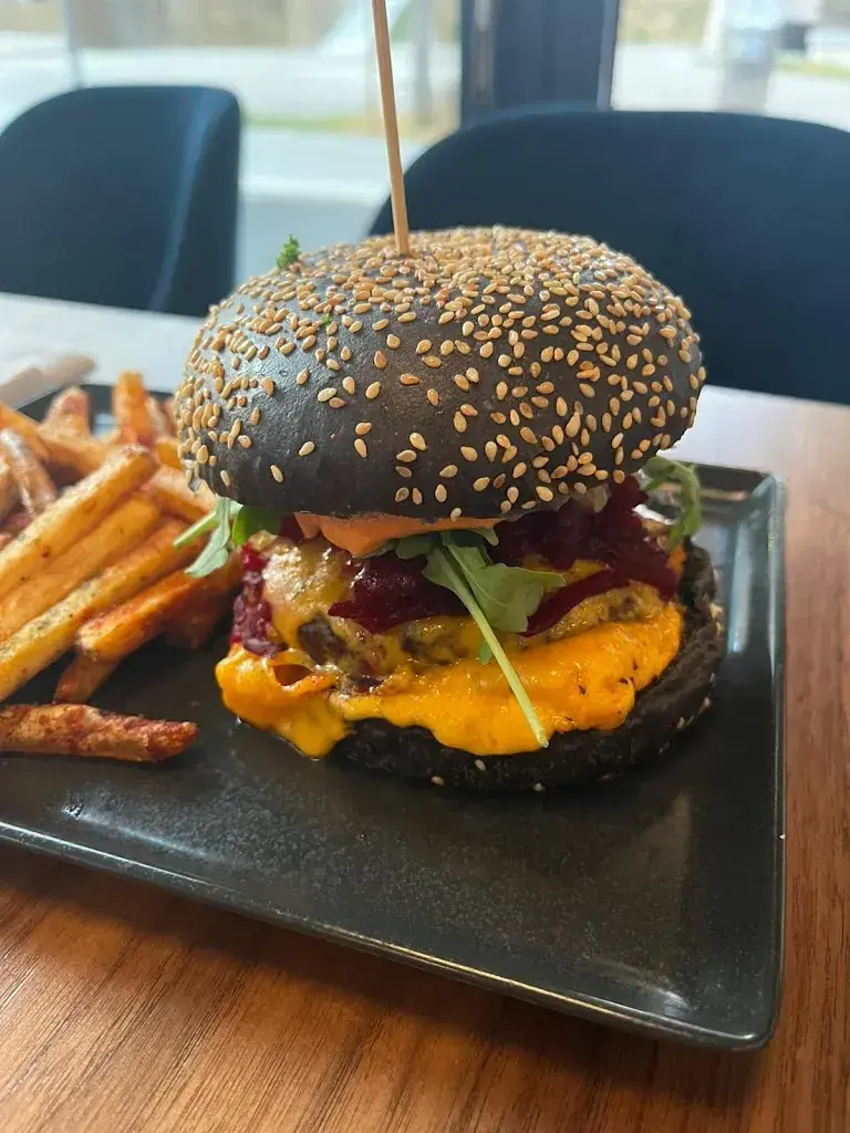 Matthias Portal_L'Égée_Gland_review