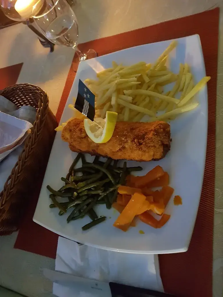 Kurt Menth_Restaurant Rössli_Oekingen_avis