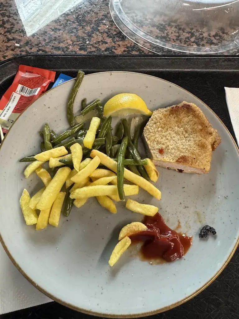 P-A Nordmann_Coop Restaurant Signy_Signy-Avenex_review