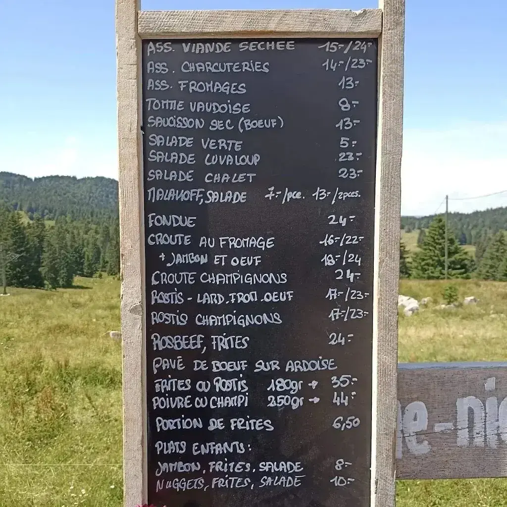 Cuvaloup De Crans restaurant in Saint-Cergue