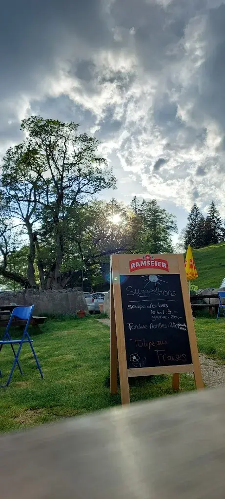 Michael Hilpert_Le Chalet de La Thiolle_Lignerolle_avis