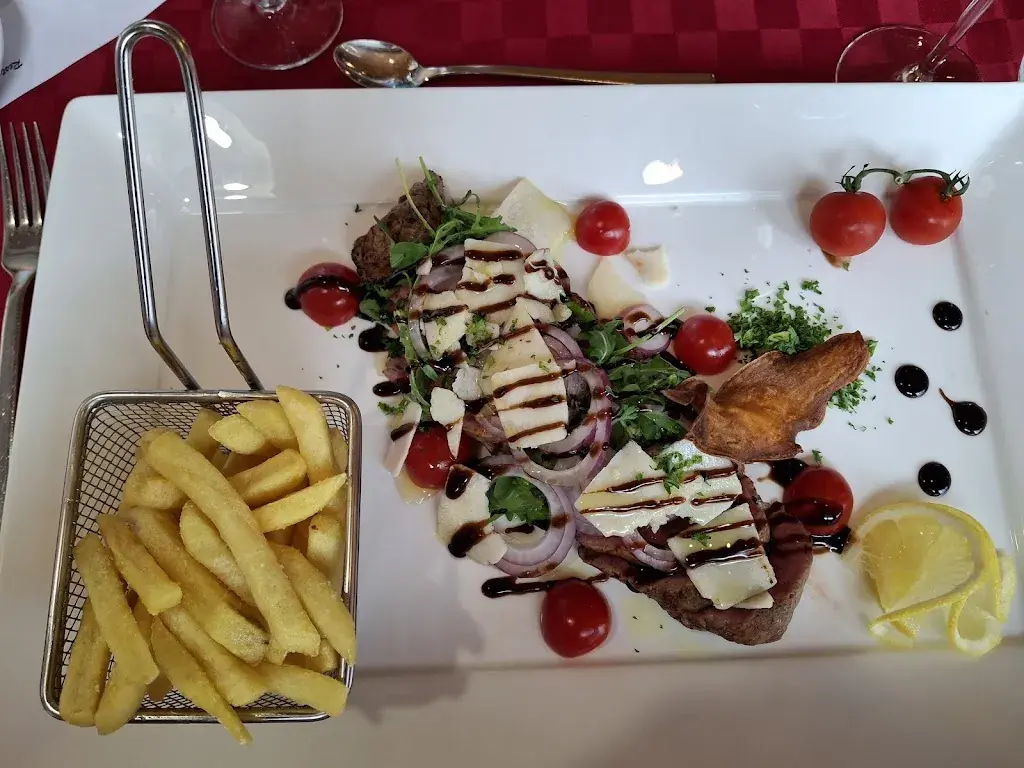 Roland Eberle_Restaurant Senslerhof_St. Antoni_review