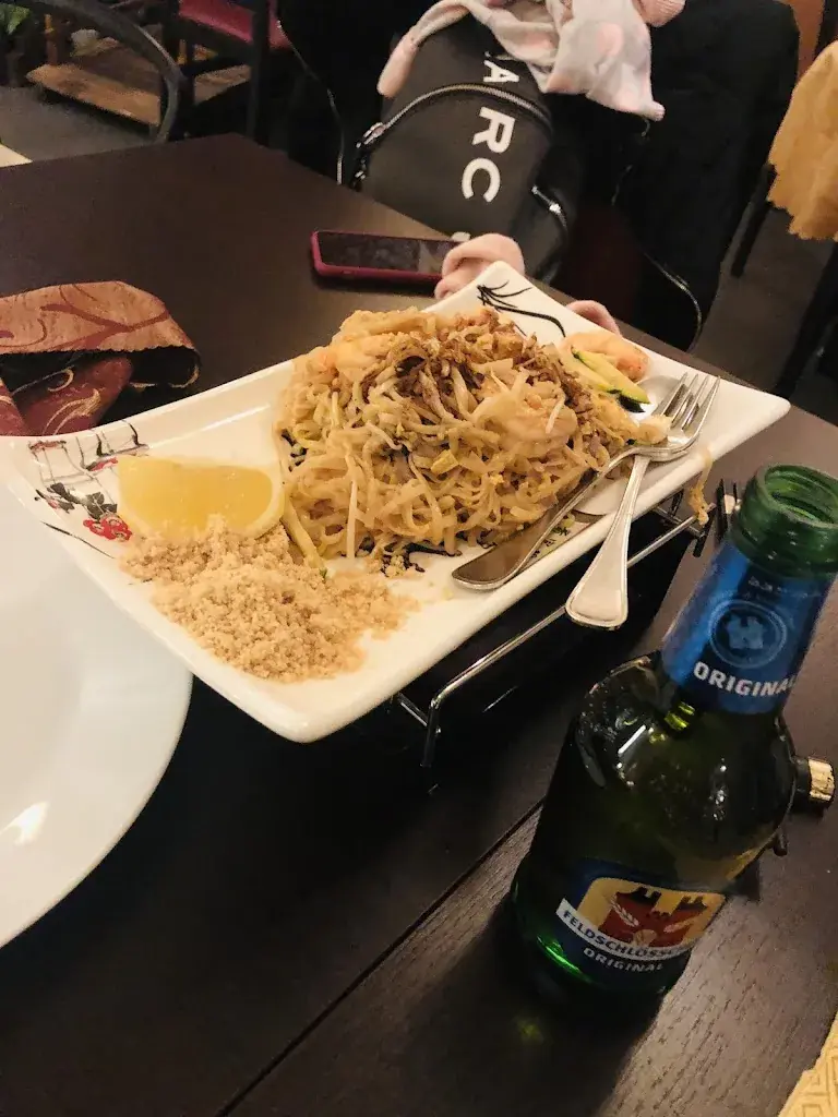 Emir Gundogar_Restaurant Hong Moon_Versoix_review