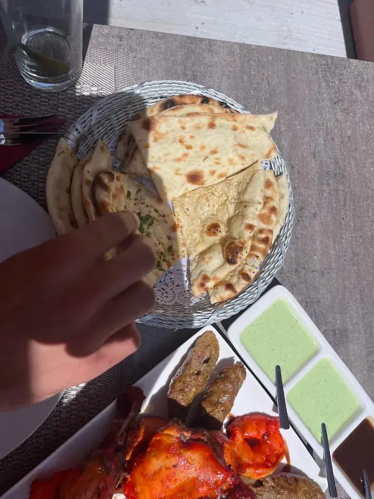 Sebastian Latham_Mumbai Delice_Versoix_review