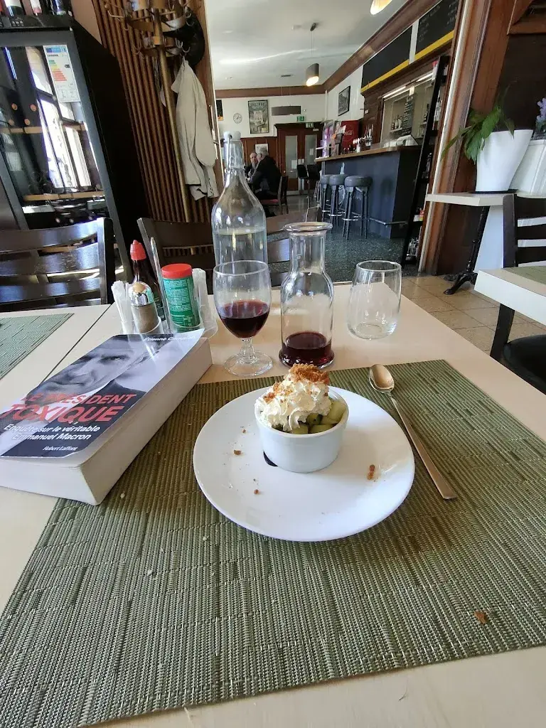 Robert Milej_Pizzeria Restaurant Buffet de la gare Vallorbe_Vallorbe_review