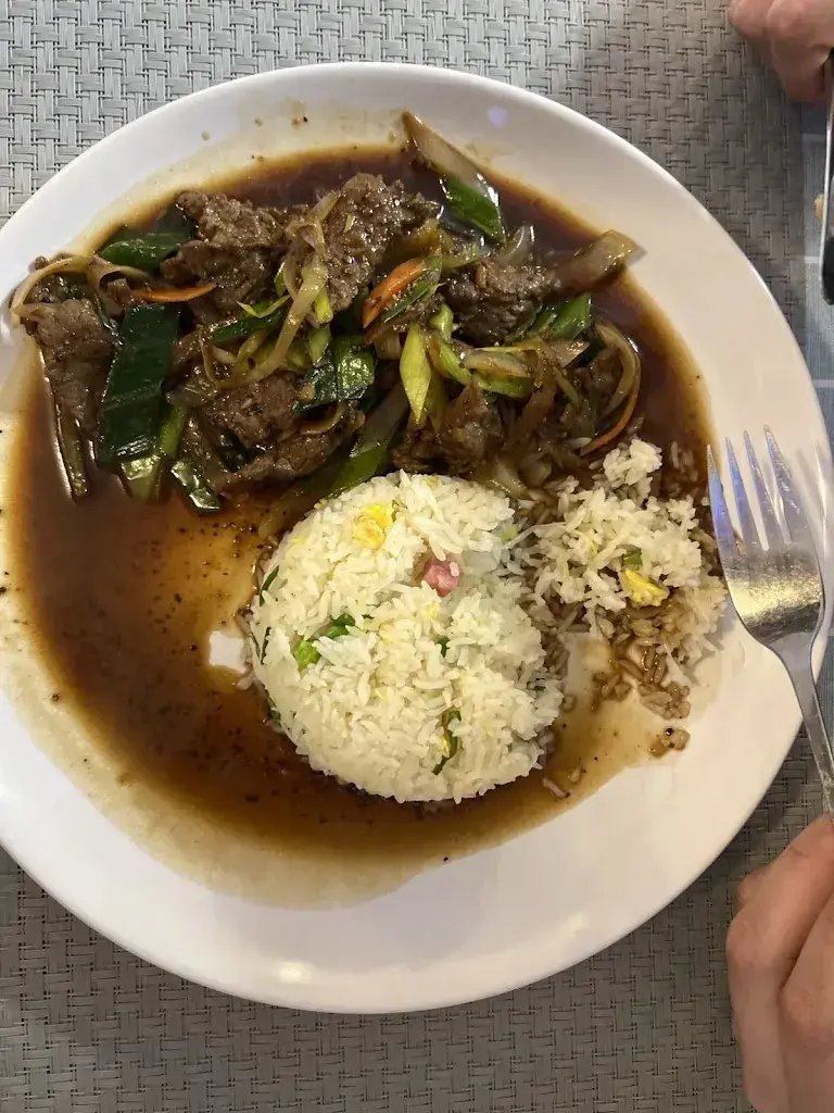 Tobias Winkler_Chez Maître ZOU_Oron_avis