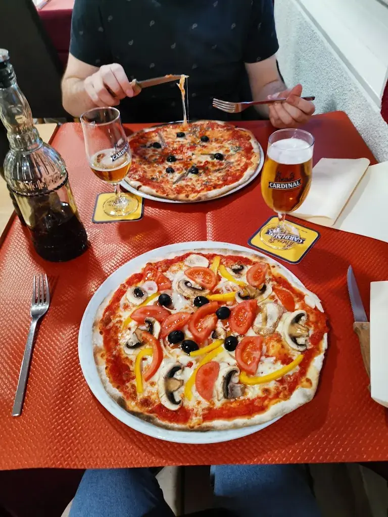 Elisa_Café restaurant Pizzeria de la Gare, Famille Patricia Brun Martins_Châtillens_recensione