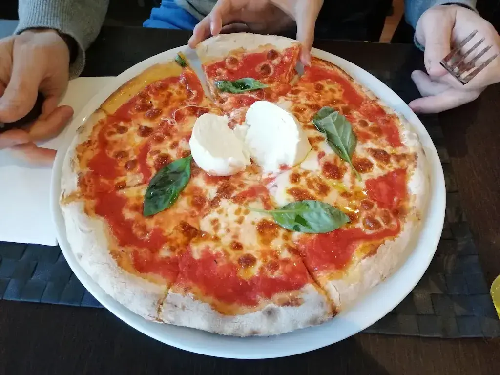 Menu_Restaurant Pizzeria Hotel de Ville_Oron-la-Ville_immagine_6