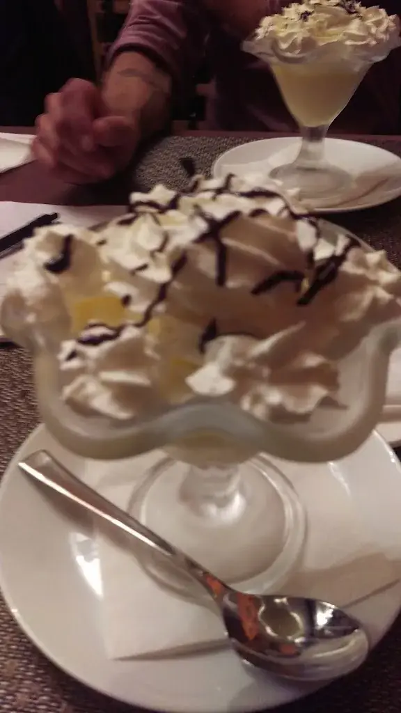 Soares Edgar_Café de l'Union_Grandcour_review