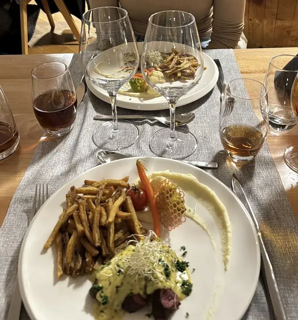 Auréane Ogay_Hôtel de Ville - Grandcour_Grandcour_review