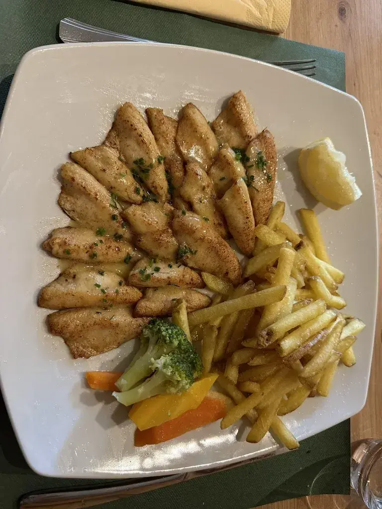 thomas b._Le Vaudois_Rolle_review