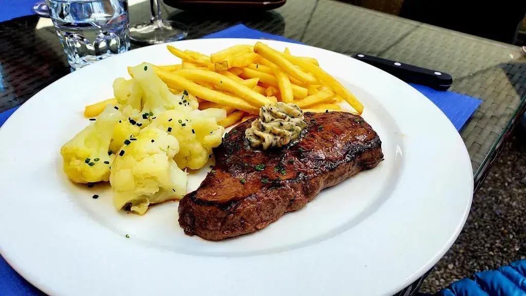 Menü_Caribou Bar Lounge_Château-d’Œx_Bild_5