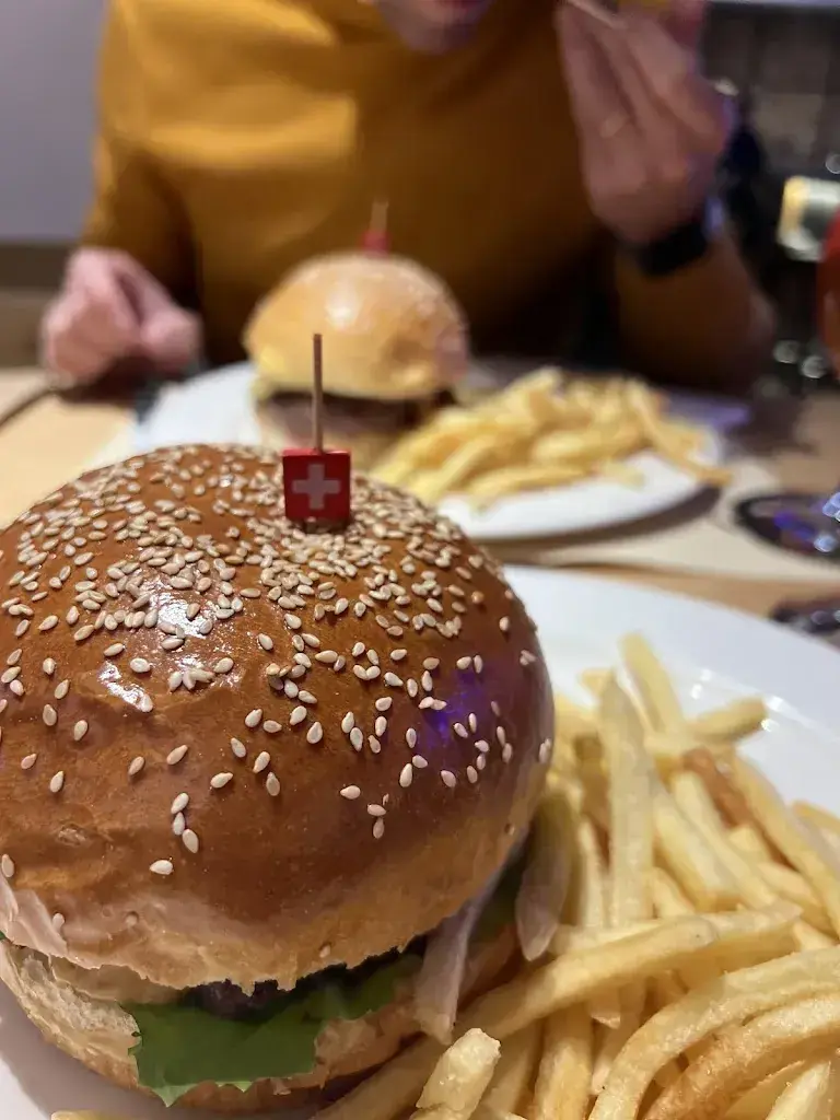 Maria Ochoa de Olza_Caribou Bar Lounge_Château-d’Œx_Bewertung