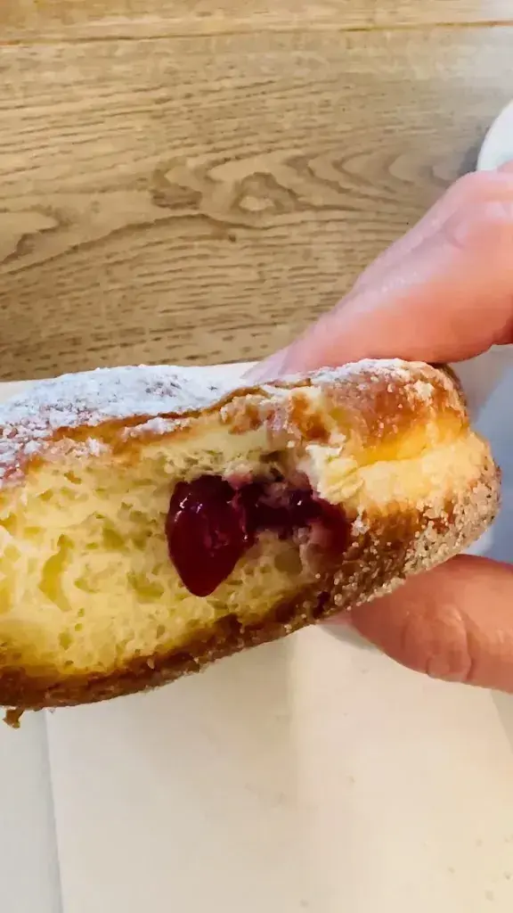 Maria Ochoa de Olza_Early Beck Boulanger Confiseur_Château-d’Œx_review