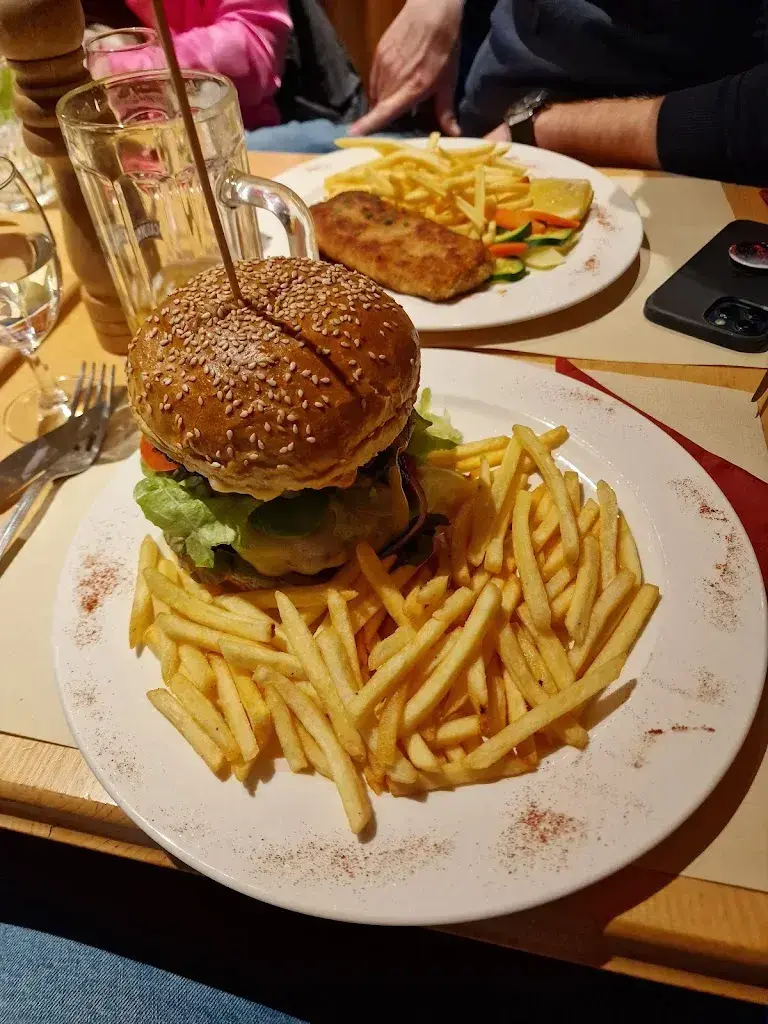 Killian Crausaz_Hôtel de Ville - Restaurant 