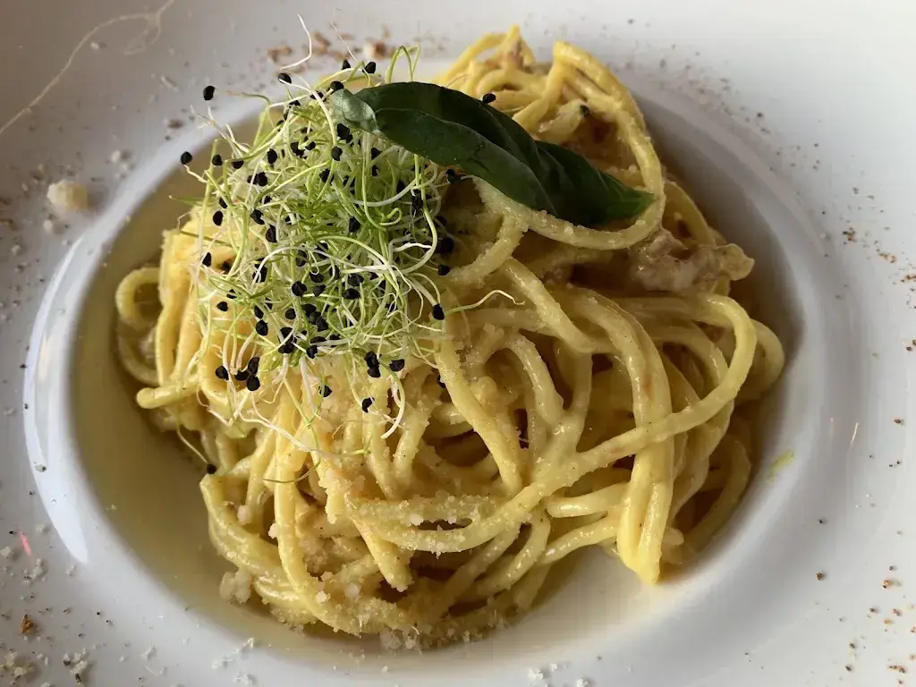 Juergen Thomas_Ristorante Vesuvio_Rolle_review