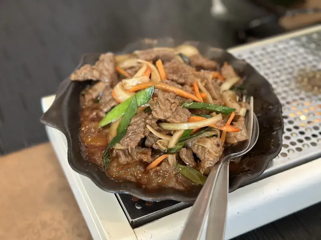 Rachaphon Wangtepanukhor_HK TAI PAN Restaurant_Rolle_review