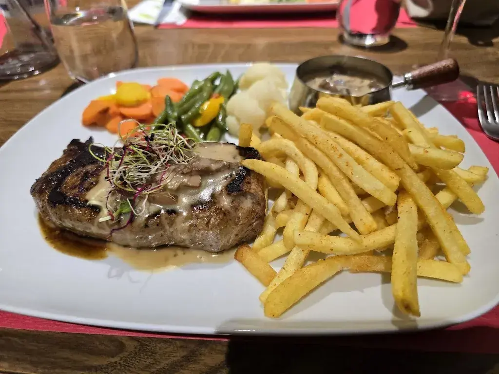 Restaurant de l'Etoile_Corgémont_slider_image_2