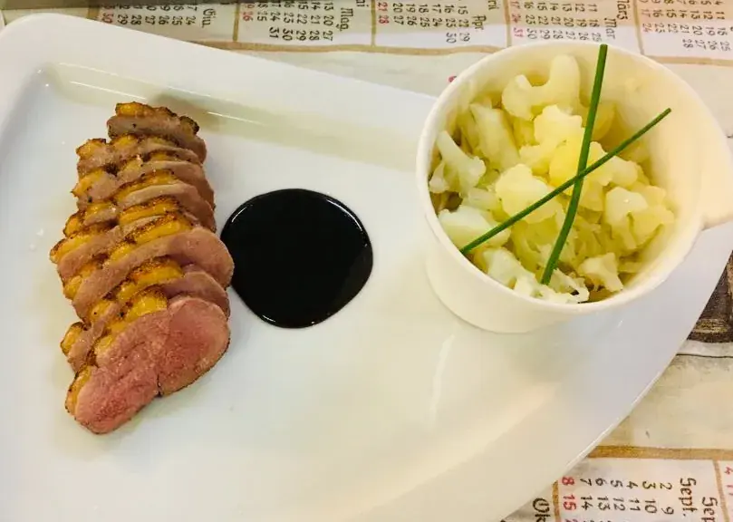 Menü_Restaurant Black Lions_Sentier_Bild_9