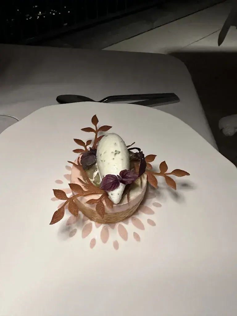 Darren Lehto_Le Trianon_Le Mont-Pèlerin_reseña