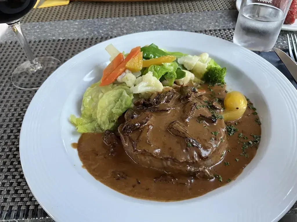 frederic vicentini_Restaurant Les Trois Suisses_Jongny_avis