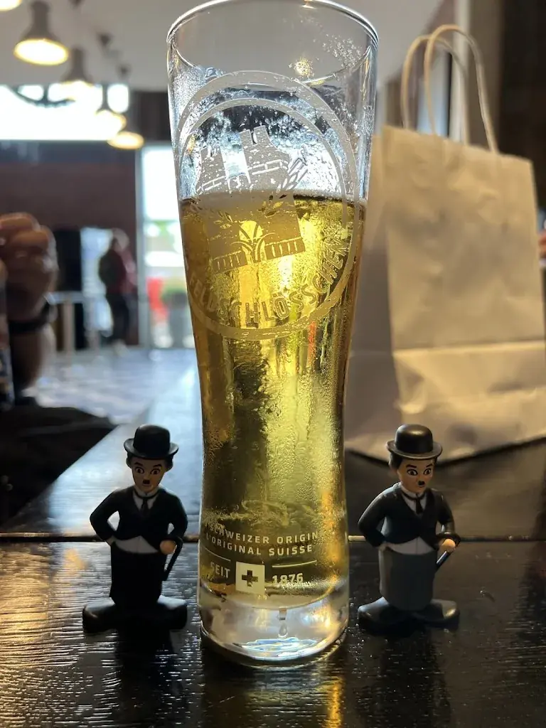 Oscar Suazo_Café The Tramp - Chaplin’s World_Corsier-sur-Vevey_review