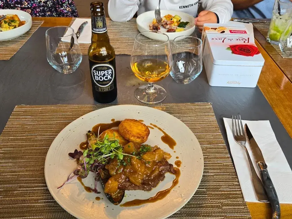 C M_Brasserie de la Gare_Montreux_review