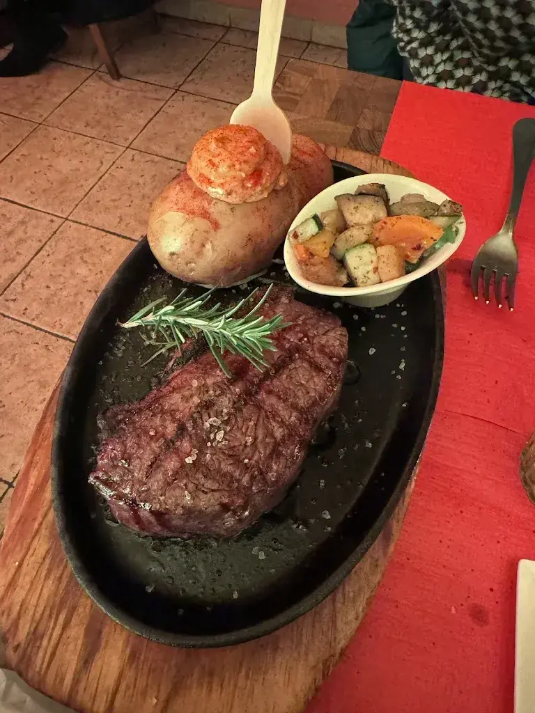 Azul Villarroel_TANGO Restaurant Grill Argentin_Territet_review