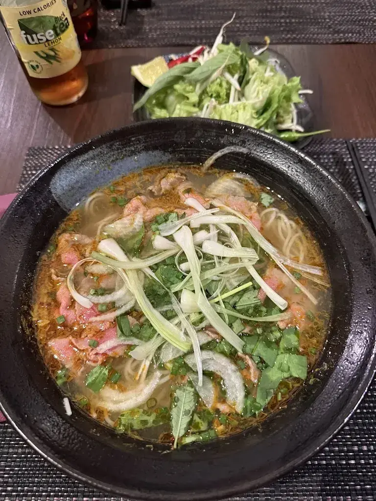 Vu Tran_Pho ardoise_Territet_review