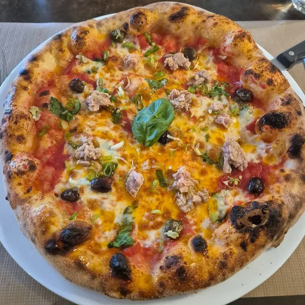 Menu_Pizzeria La Capanna_Corgémont_image_2