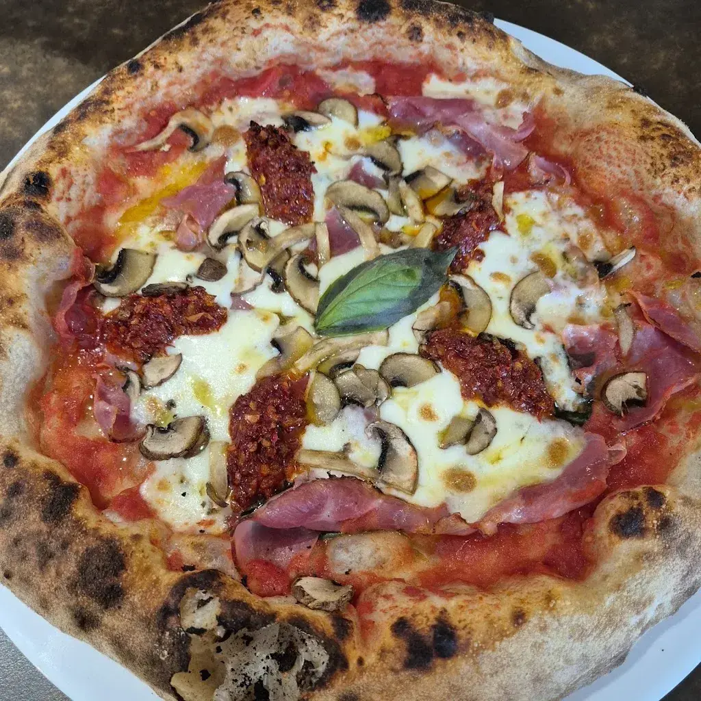 Pizzeria La Capanna_Corgémont_slider_image_2