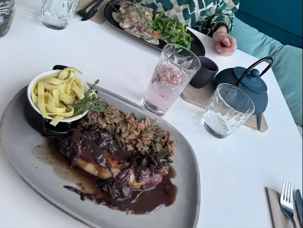 Jasmine Bapic_Le bøtanik_Yverdon-les-Bains_review