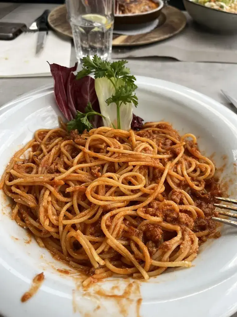 Pnina Michael_Restaurant Müller_Brig-Glis_recensione